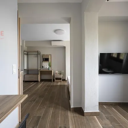 Ultima Summer Residence, Nilie Hospitality Mgmt Apartment *